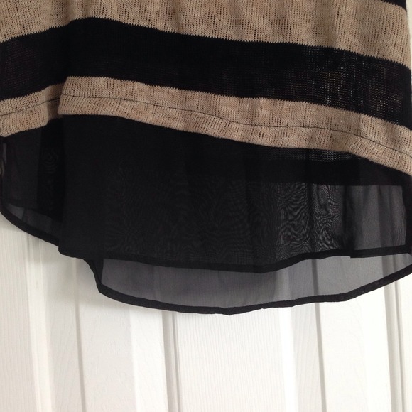 Striped top - Picture 2 of 2