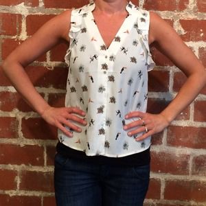 H&M Tops - Exotic animal top H&M Tops - Exotic animal top