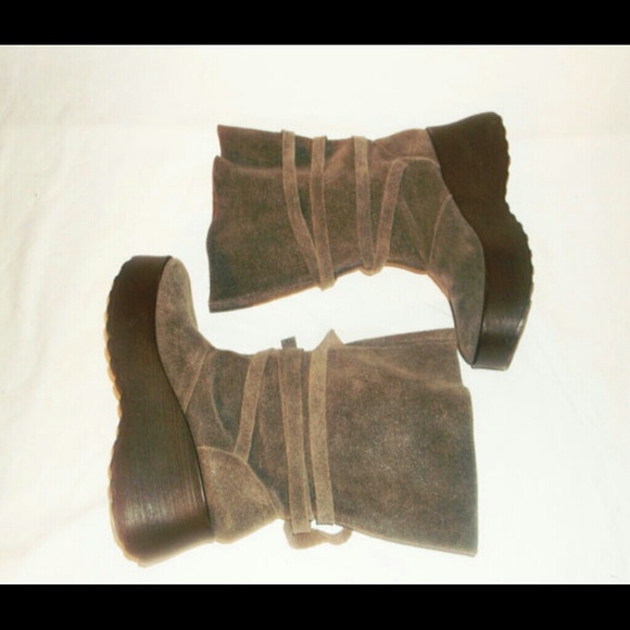 SOLD Vtg  Tieup Chunky Wedge Heel Bondage Boots - Picture 2 of 4