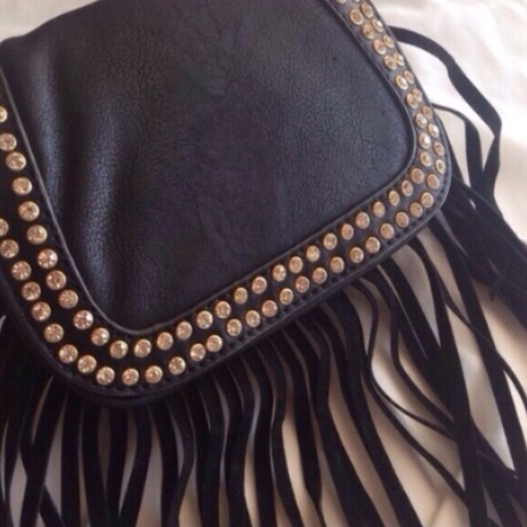 ⛔️Sold in Bundle⛔️Boho Black Fringe Cross Body Bag - Picture 3 of 4