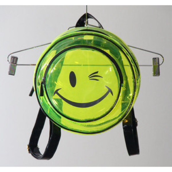 ✌️🌑🌙90's neon green smiley backpack!🌙🌑✌️ - Picture 2 of 2