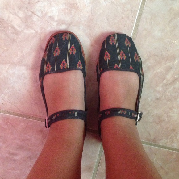 Black and red flats