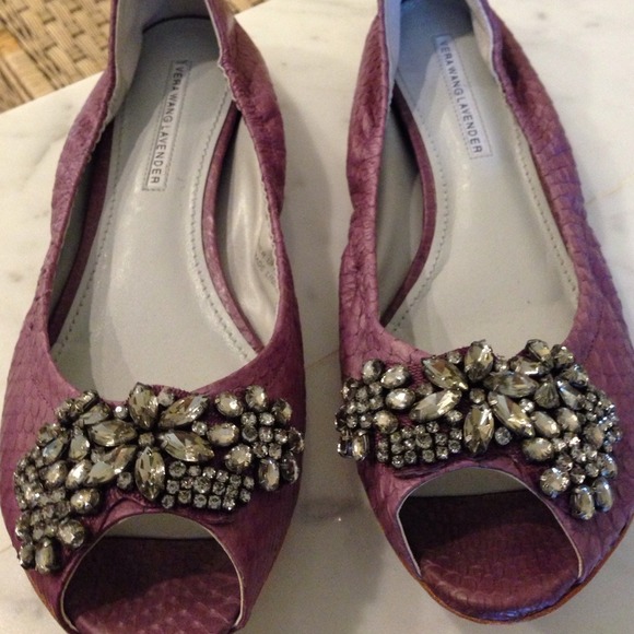 Vera Wang Shoes - ❌REDUCED❌ Vera Wang, lavender leather beaded flats