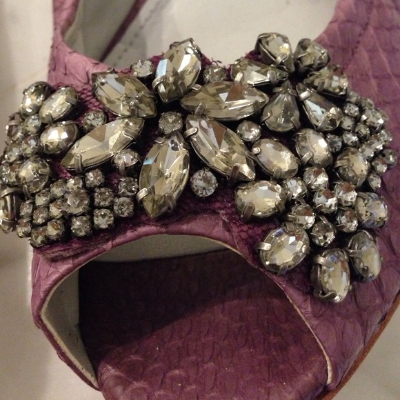 ❌REDUCED❌ Vera Wang, lavender leather beaded flats - Picture 3 of 4