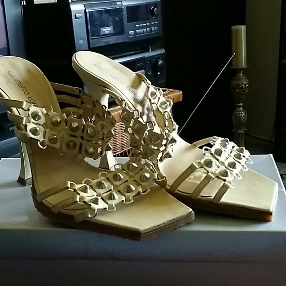 Gianmarco Lorenzo fashion mules sz. 38 8 us.