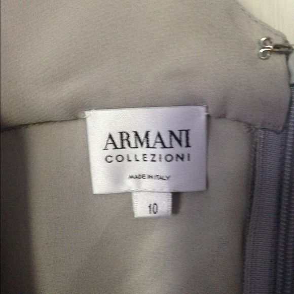 Beautiful Armani dress. Never been worn. - Picture 4 of 4