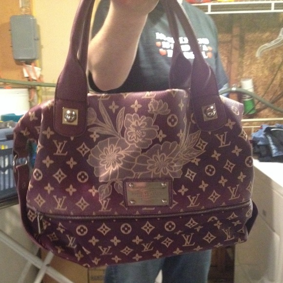 🚫 SOLD 🚫 Louis Vuitton