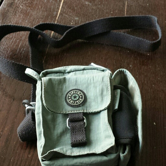 Kipling crossbody