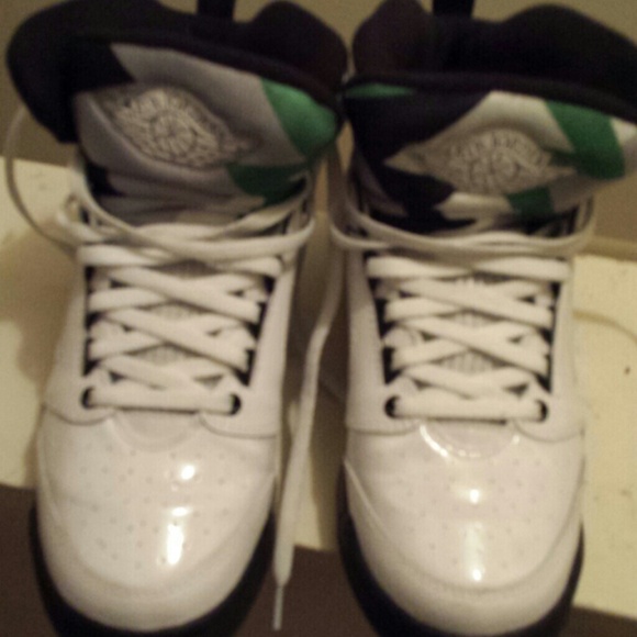 Jordans - Picture 3 of 4