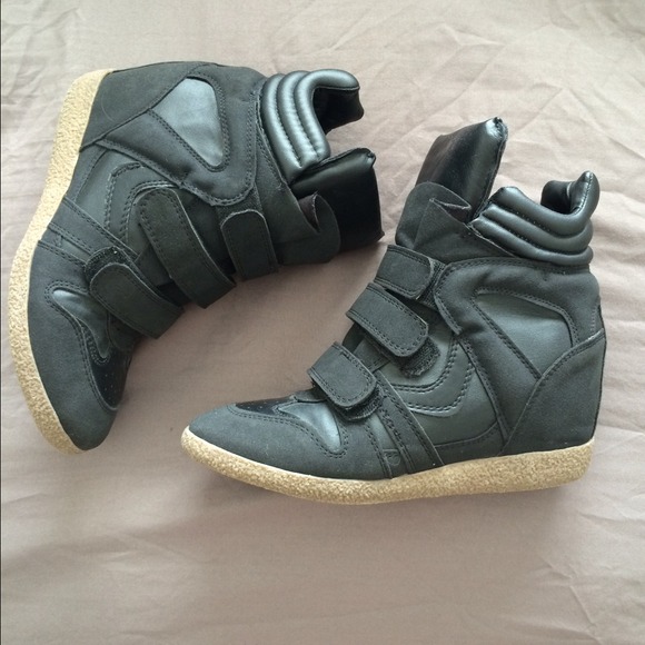 Xhilaration Sneakers Wedges size 7