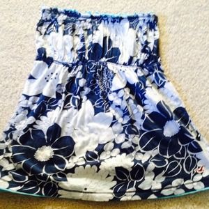 Adorable navy tube top!