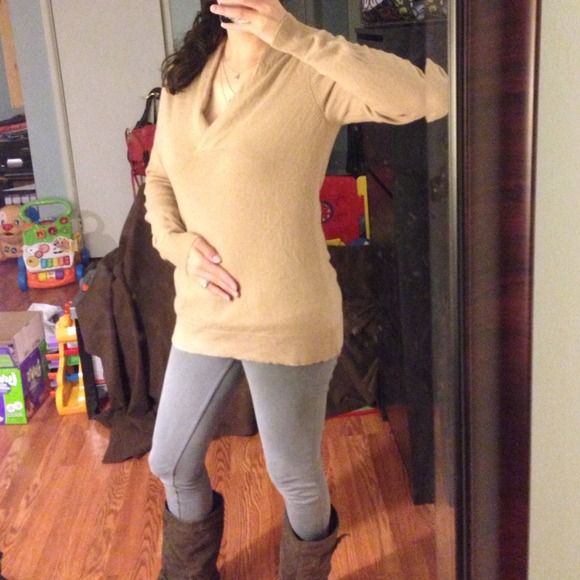 Banana Republic wool cashmere sweater