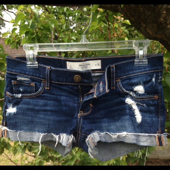 A&F Low Rise Short-Shorts