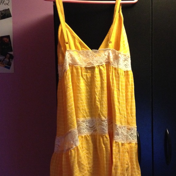 Beach Dress - Picture 2 of 2