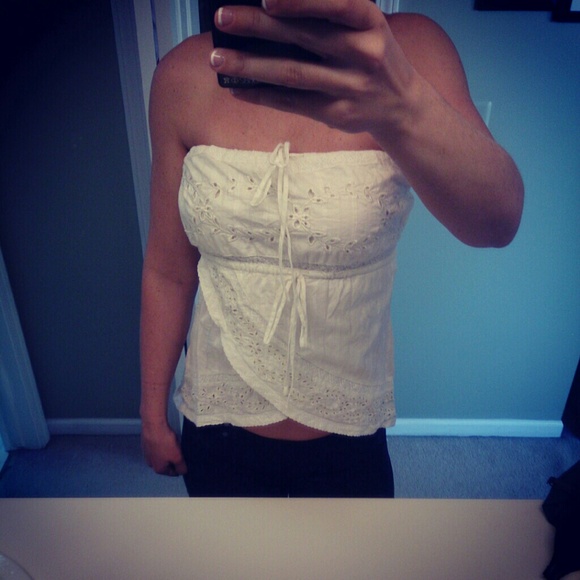 ****SOLD****Victoria secret strapless top