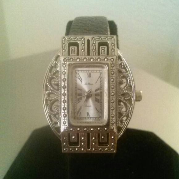 Accessories - ⌚⌚Vintage Watch💄💄