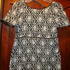 Black white top. 100% cotton