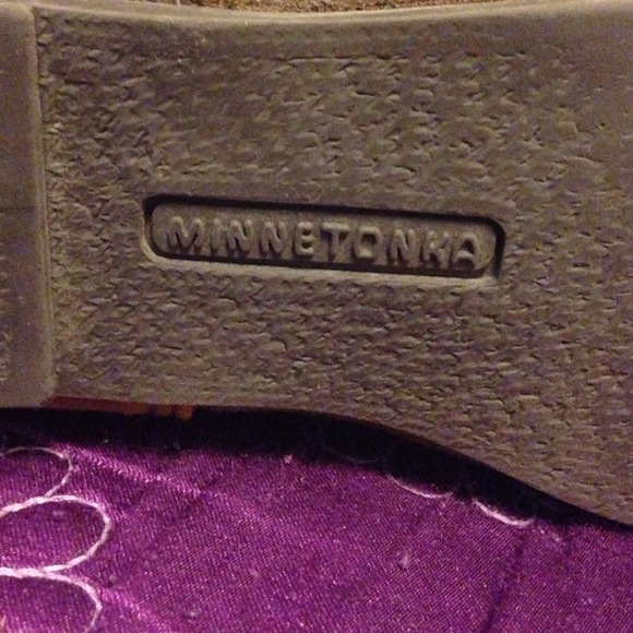 Authentic Minnetonka Fringe Boots - Picture 3 of 4