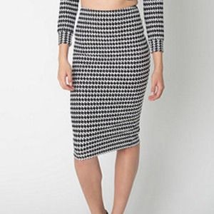 Houndstooth Mid-Length Pencil Skirt