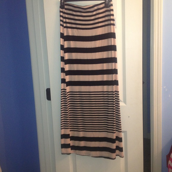 Striped maxi skirt
