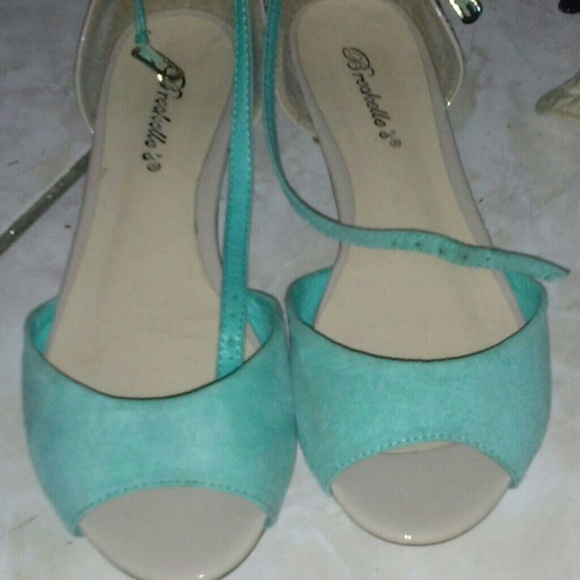 Nice Turquoise Flats *Peep Toe* - Picture 2 of 2