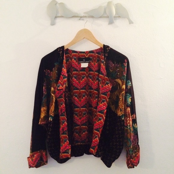 Amazing vintage top that can be worn as a jacket