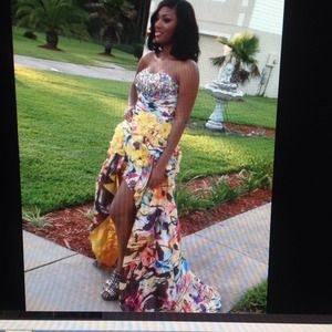 PROM QUEEN only worn once.