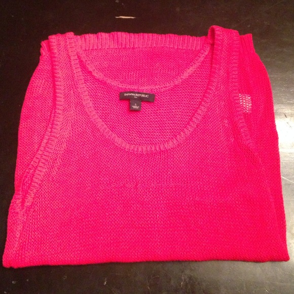 Tomato red sweater vest