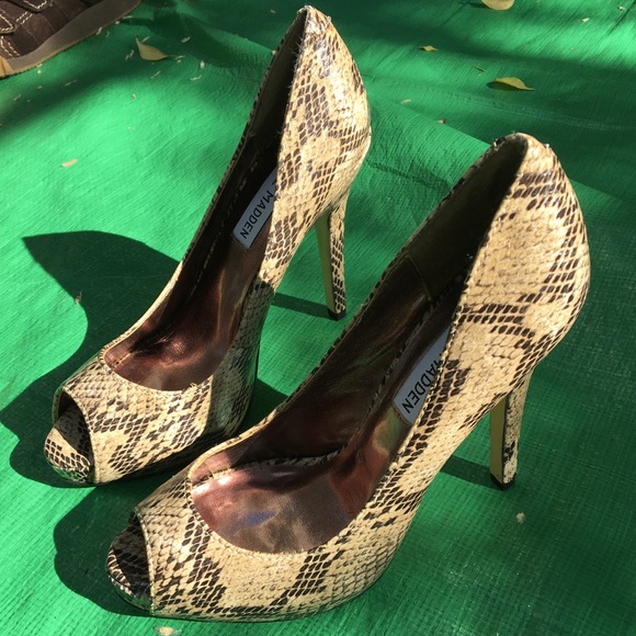 BNWT Steve Madden Python Leather Peep-Toe Heels s6 - Picture 3 of 6