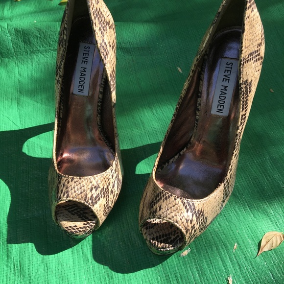 BNWT Steve Madden Python Leather Peep-Toe Heels s6 - Picture 4 of 6