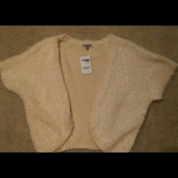 Lot 3 bras & shrug for carlsisi