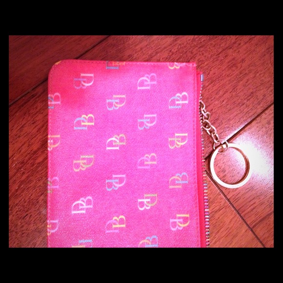 Designer Clutch - Picture 1 of 4