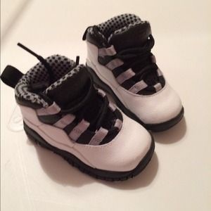 Retro 10 Jordans Blk/wht/gry