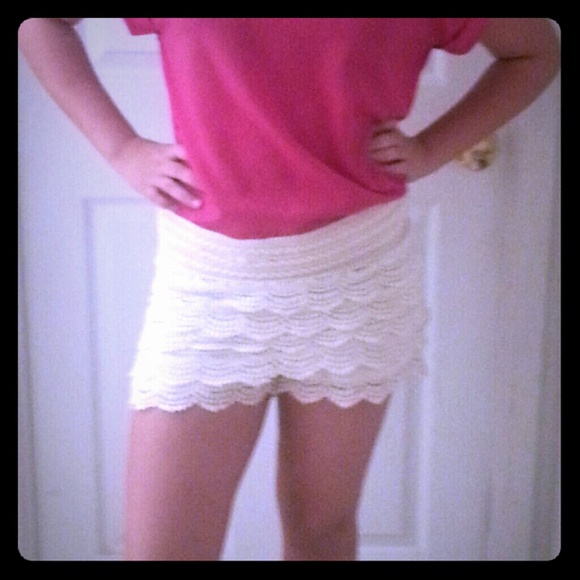White lace shorts