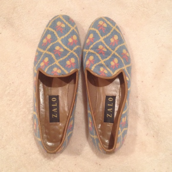 Zalo flat shoes