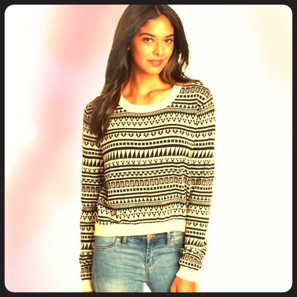 BCBGeneration tribal woven sweater