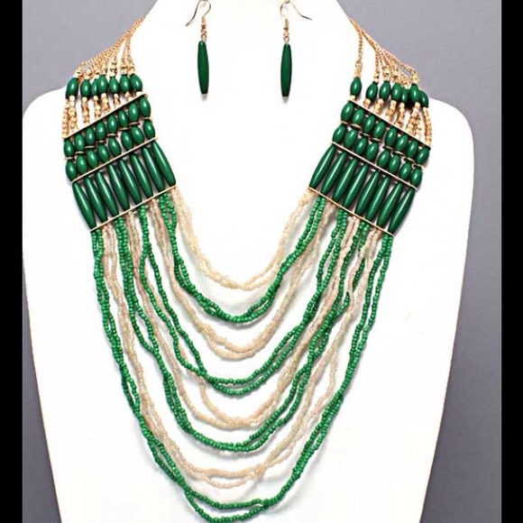 Jewelry - Eva necklace & earring set