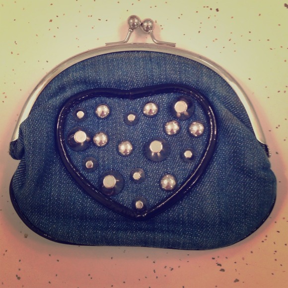 Small Betseyville clutch wallet