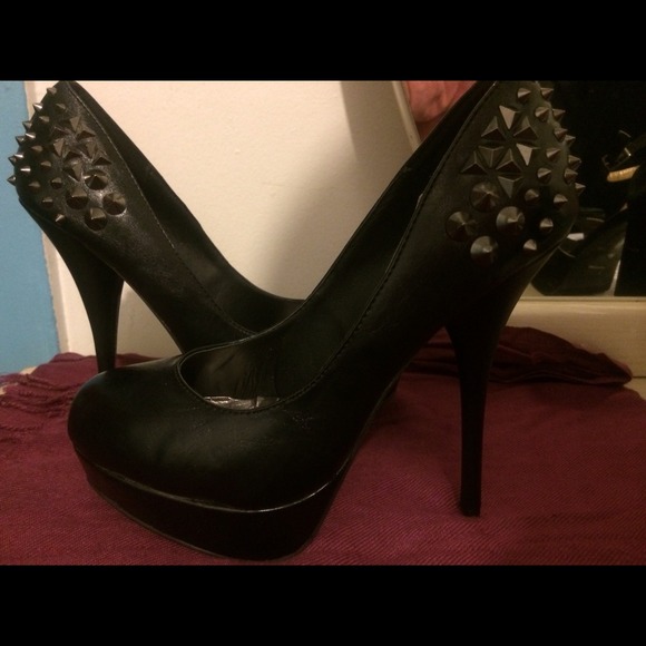 heels with spike & stud embellishments like new!