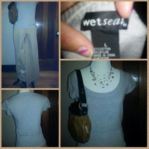 Like new grey short sleeve sweater sz M!!!