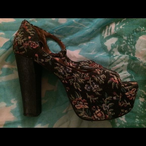 Jeffrey Campbell Shoes - Gorgeous tapestry heels