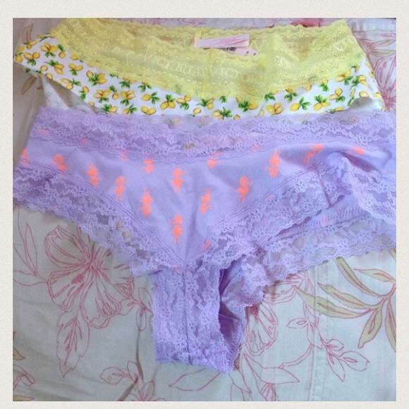 Bundle of 5 Victoria's Secret panties size medium