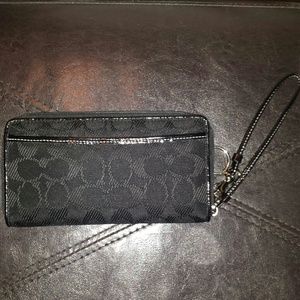 Authentic Coach clutch