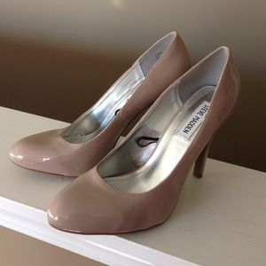 Steve Madden Beige Patent Leather
