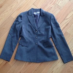 Tahari blazer