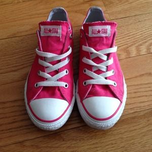 Converse Chuck Taylor Low Tops