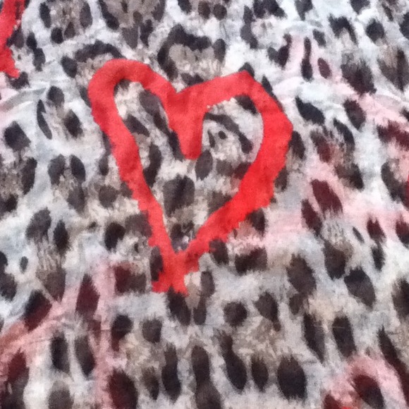 Heart/ cheetah print scarf!
