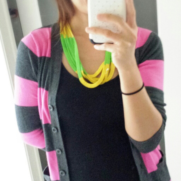 Amrita Singh Necklace - Picture 4 of 4