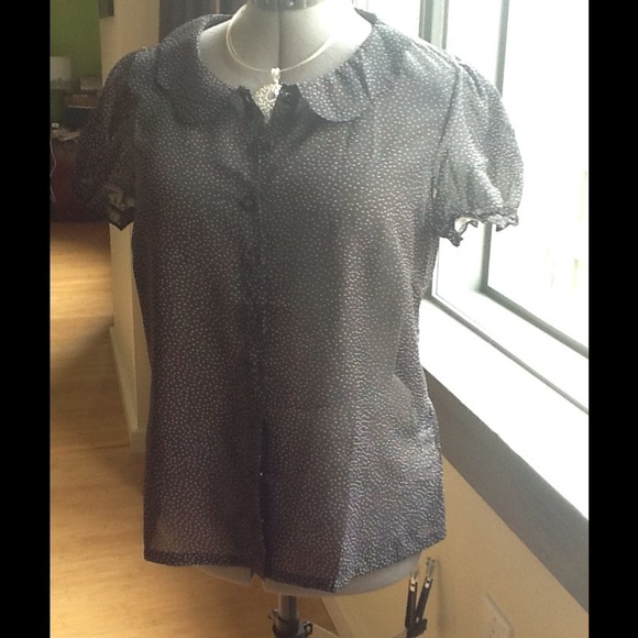 SOLD IN BUNDLE Adorable Sheer Spring Top!