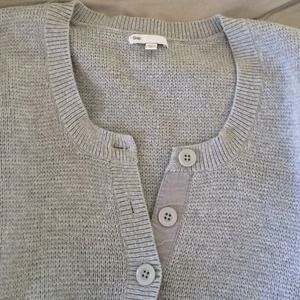 Gap sweater